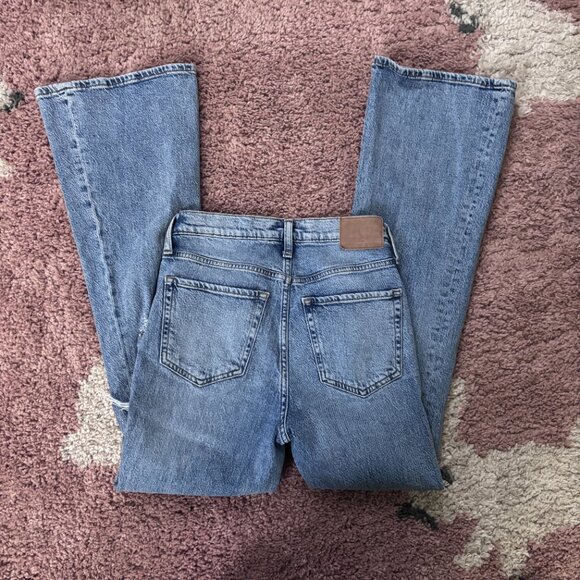 Aeropostale High-Rise Flare Leg Distressed Jeans Women's Size 4R Denim 5 Pocket - Picture 2 of 10